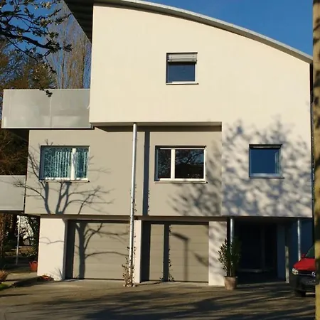 Ferien Im Paradies - Prima * Höchst